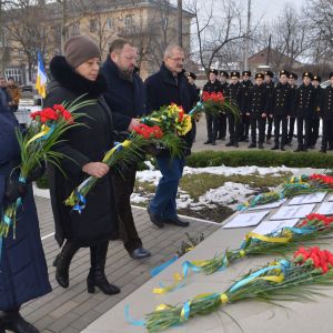 100 лет памяти боя под Крутами: в Измаиле почтили память погибших студентов (ФОТО)
