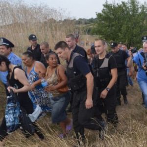 Трагедия в Лощиновке: ромы судятся с полицией и сельским головой