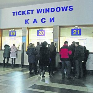 "Укрзалізниця" анонсировала продажу автобусных билетов, но пока не в Измаиле