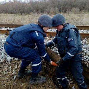 На железной дороге под Одессой нашли боеприпасы