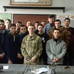 Пограничники в Измаиле провели профориентационную работу со студентами и безработными