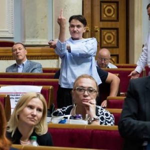 Расстрелять Раду. В чем обвиняют Савченко