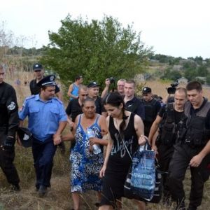Прокуратура не будет рассматривать жалобу ромов по бездействию полиции в Лощиновке (ВИДЕО)