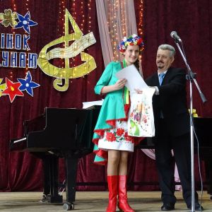 В Измаиле плели "Венок Дуная" из талантов и песен (ФОТО)