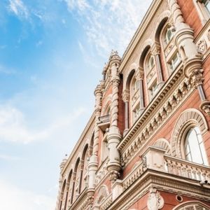 Курс валют на 6 апреля: гривна резко выросла