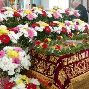 Страстная пятница: православные Измаила вспоминают о страстях и смерти Спасителя (фоторепортаж)