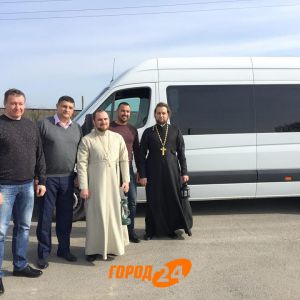 Делегация Измаила выехала в Одессу за Благодатным огнем из Иерусалима (ФОТО)
