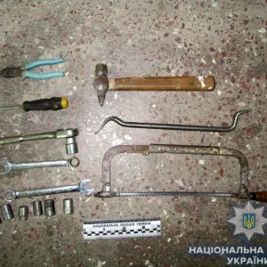 В Измаиле сотрудник полиции поймал «на горячем» расхитителя школьного имущества