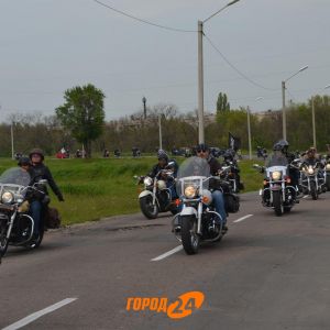 Более сотни байкеров проехались улицами Измаила - мотосезон - 2017 открыт! (фото, видео)