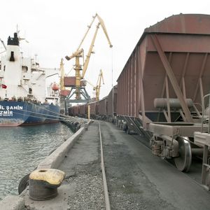 Два порта Одесской области ограничили грузовые операции с зерном