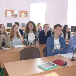 В Измаильской школе № 1 состоялась очередная видеоконференция: старшеклассники обсуждали тему экстремизма со сверстниками из Италии и Иордании