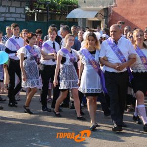 Прощай, школа! В Измаиле прозвенел последний звонок! (ФОТО)