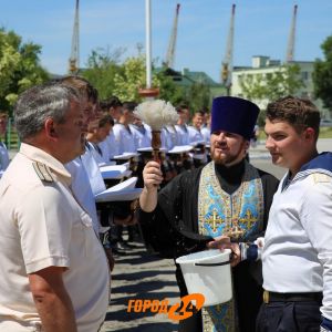 Семь футов под килем! В Измаиле будущие моряки идут на плавпрактику (ФОТО)