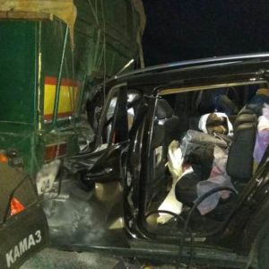 Ночное ДТП на трассе Одесса - Киев: водитель Mercedes’а въехал в КамАЗ и погиб
