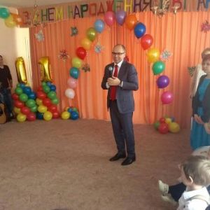 Губернатор отстранил от работы главу областной службы по делам детей