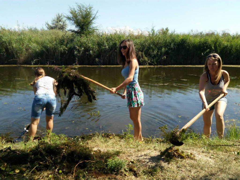 Молодежная организация Администрации Измаильского морского порта провела эко-акцию на обводном канале Молодежная организация Администрации Измаильского морского порта провела эко-акцию на обводном канале