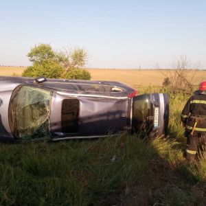 Под Измаилом спасатели вытащили из кювета внедорожник: пострадавших нет