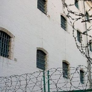 Подозреваемый в жестоком убийстве сотрудницы СИЗО пытался покончить с собой