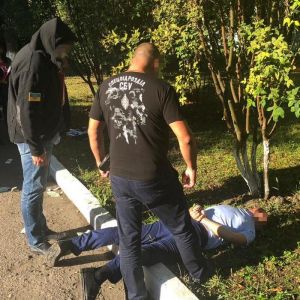 Высокопоставленный чиновник Одесской таможни погорел на крупной взятке