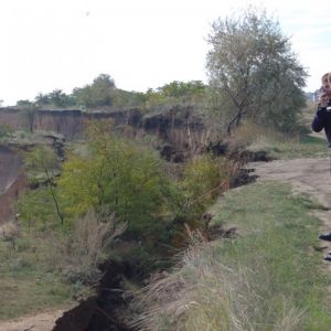 В Одесской области образовался километровый оползень (ФОТО)