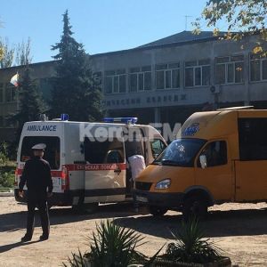 Взрыв в Керчи: в городе не хватает скорых и носилок для раненых