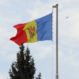 Парламент Молдовы отказался включить в Конституцию курс на евроинтеграцию