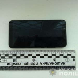 Измаильские полицейские вернули потерпевшей похищенный гаджет