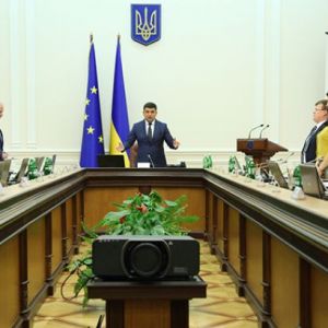 В Кабмине анонсировали массовое повышение пенсий, стала известна дата