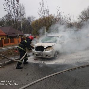 В Измаиле загорелся легковой автомобиль (ФОТО)