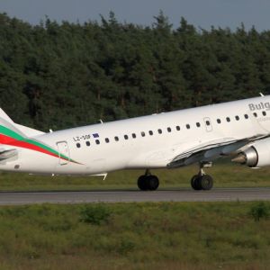 Военное положение: Болгария отменяет авиарейсы в Украину