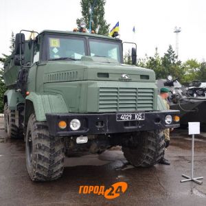 Измаильчанам открыли доступ к зенитной установке, БТР, пулемету и  кораблю морской охраны (ФОТОРЕПОРТАЖ)