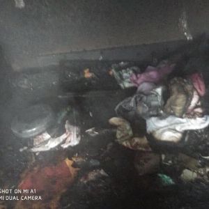 Причиной пожара в Крепости может быть взрыв в 101 квартире, где хозяин изготавливал петарды