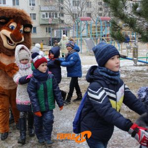 Утренник для детворы из микрорайона "Крепость" (ФОТО)