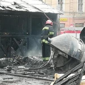 В центре Львова на ярмарке произошли взрывы