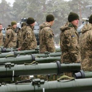 В Украине сегодня истекает срок военного положения