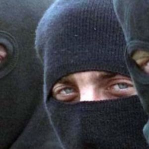 В Одесской области задержали преступника, пытавшего предпринимателя утюгом