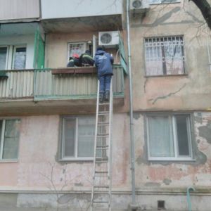 В Измаиле спасатели обнаружили 87-летнюю женщину в своей квартире без сознания (ФОТО)