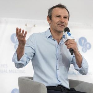 Вакарчук подтвердил намерение идти в политику
