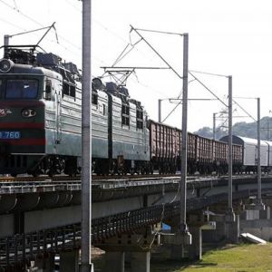 "Укрзализныця" в 2019 году выделит 1 млрд гривен на ремонт локомотивов