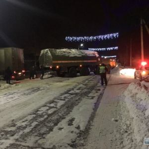Спасатели Одесской области за прошедшие сутки пять раз вызволяли машины со скользких участков дорог