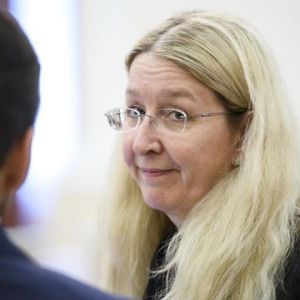 Кабмин обжаловал решение суда об отстранении Супрун