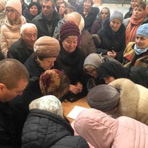 В Болграде прихожане Спасо-Преображенского собора решили не переходить в новую церковь