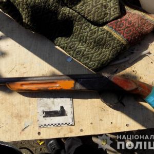 Измаильские полицейские разоблачили пенсионера, который незаконно хранил обрез охотничьего ружья и марихуану