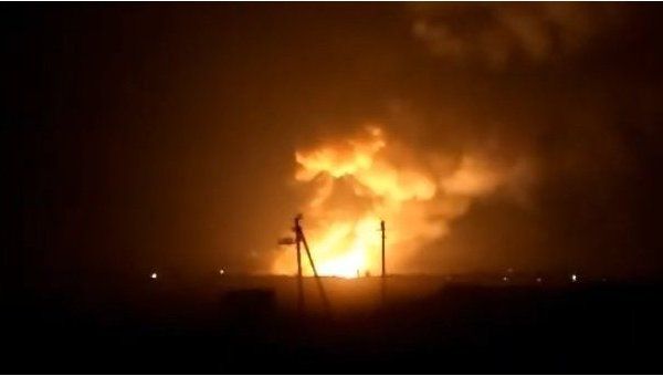 Диверсанты взорвали один из крупнейших в Украине складов с боеприпасами (видео) Диверсанты взорвали один из крупнейших в Украине складов с боеприпасами (видео)