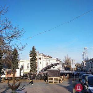 Установка сцены и перекрытие дорог: в Одессе активно готовятся к «Юморине»