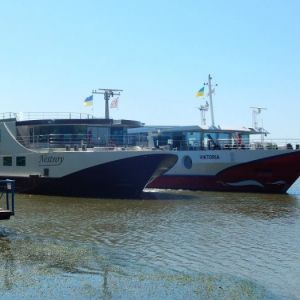Усть-Дунайский порт принял сразу два круизных судна