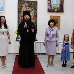 "Благовест" в Измаильской картинной галерее: выставка, знаменующая божественное начало, любовь и весну (ФОТО)