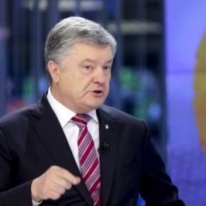 Зеленский и Порошенко поспорили в прямом эфире из-за даты дебатов (ВИДЕО)