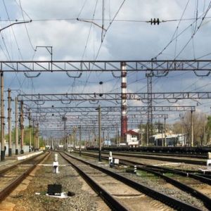 Врачам не удалось спасти пострадавшего на крыше поезда мальчика