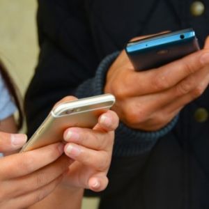 С 1 мая в Украине можно сменить оператора, сохранив свой номер
